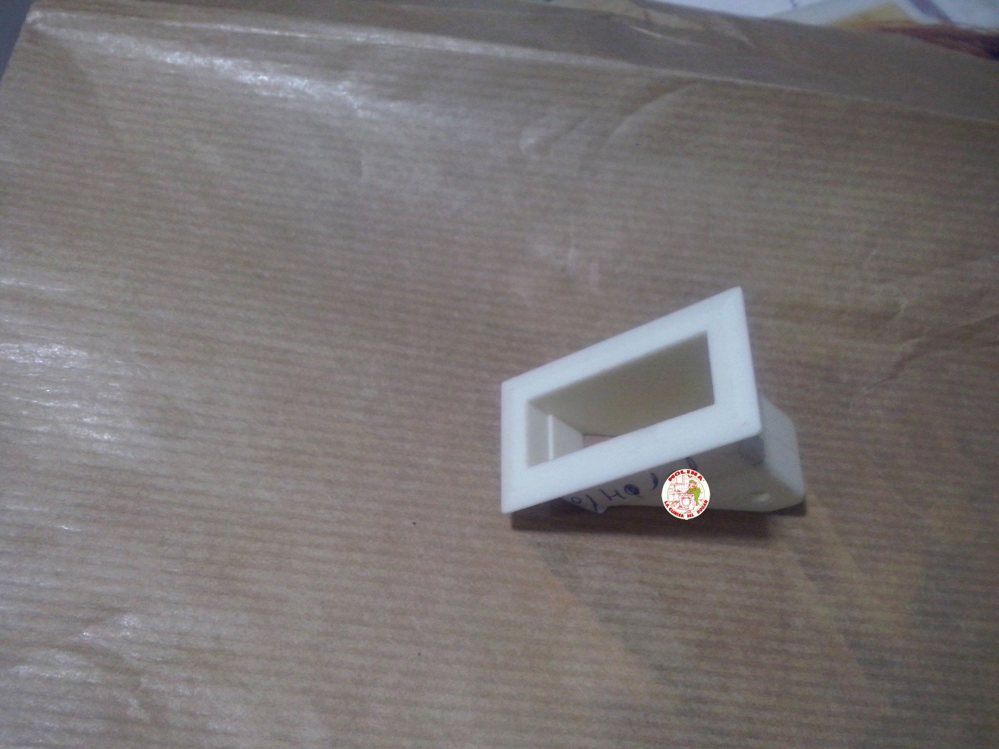 Soporte cierre automático puerta panelable lavadora Fagor, Balay.