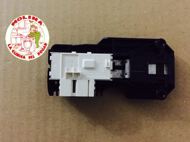 Interruptor, cierre retardado, puerta escotilla, lavadora, Electrolux, Zanussi, Corberó, Aeg.