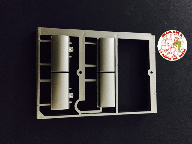 Teclas apertura puerta microondas grupo Electrolux, Zanussi, Corberó, Aeg.