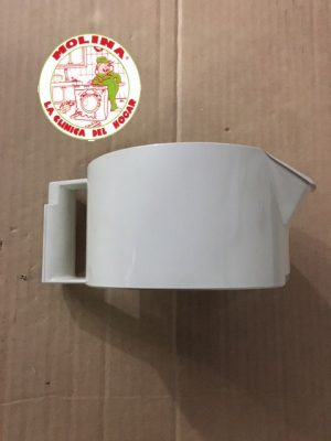 Recipiente exprimidor Braun.