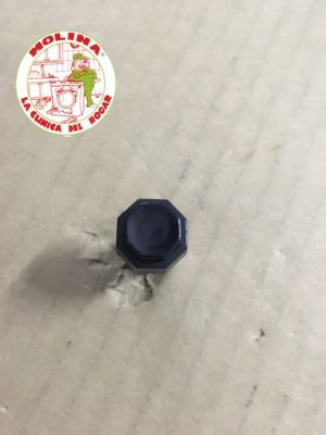 Interruptor pulsador rosca diam. 11mm, 4 Amp.