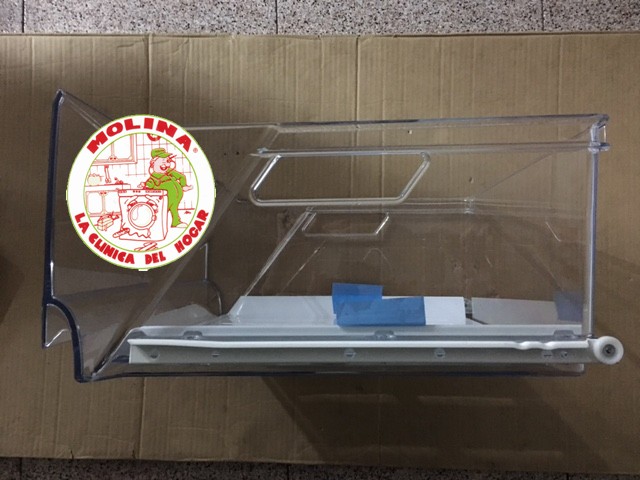 Cajón verdura grupo Electrolux, Zanussi, Aeg, 44,.5x40,5x18,5cm., con ruedas.