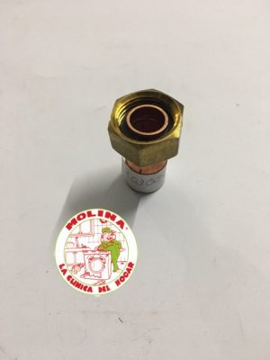 Racor 180º 1/2x15 tuerca y tubo cobre.