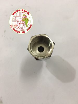 Racor 180º 1/2 hembra+espárrago 10 mm.