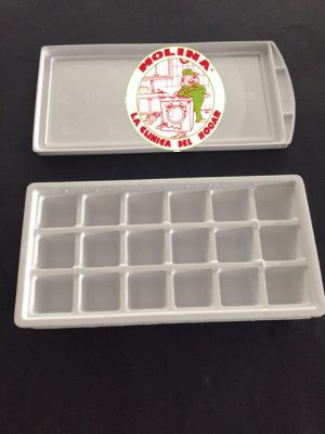 Cubitera hielo frigorífico con tapa y sin tapa,