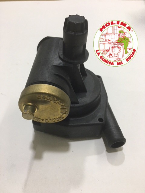 Tapa bomba con purgador caldera Saunier Duval.