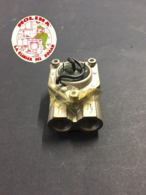 Flujostato-volutron cafetera 2 conexiones.