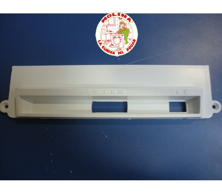 Panel mandos campana extractora Teka blanco.