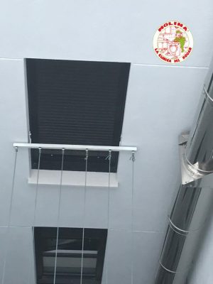 Fabricación y colocación tendederos a medida.