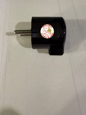 Clavija macho Schuko 16 Amp. bornes gordos negra SALIDA LATERAL, THERMOMIX